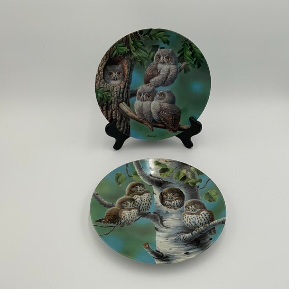 2 Vtg Knowles Owl Plates Joe Thornbrugh PEEK-A-WHOO & The Tree House - Picture 1 of 5